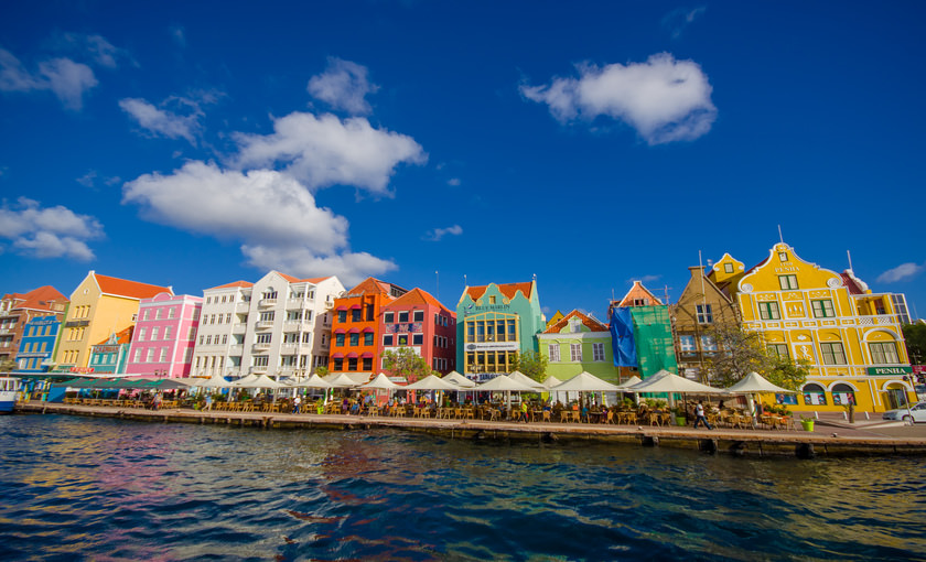 Kleurrijke huisjes op Curaçao