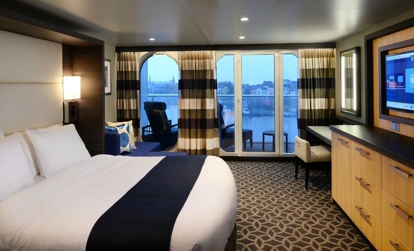 Ovation of the seas junior suite J1