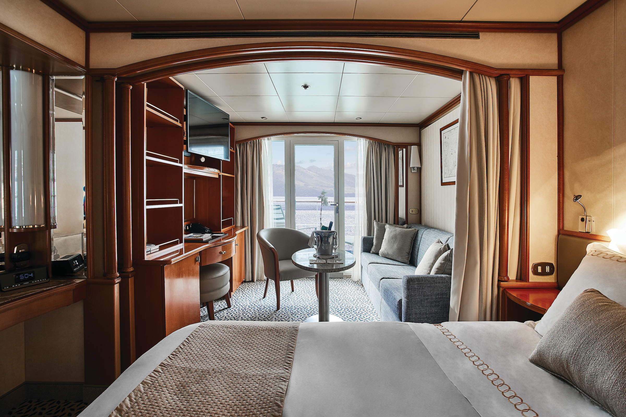 Midship veranda suite DV