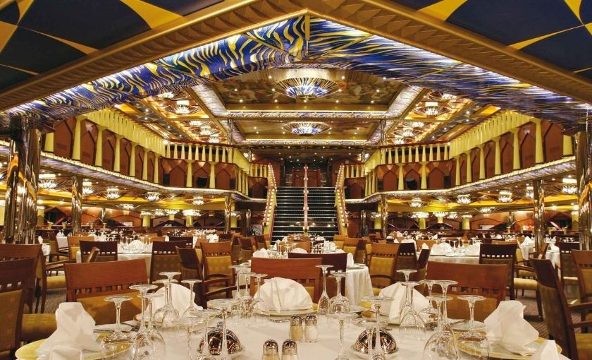 Costa Fortuna dinerzaal