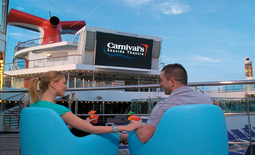 Bioscoop op het dek van Carnival Freedom