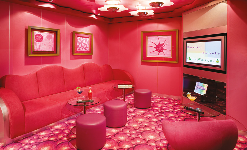 De karaoke ruimte op de Norwegian Jade van NCL