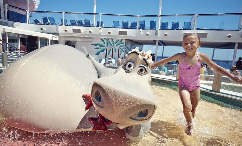 Sfeerfoto van het zwembad op de Allure of the seas