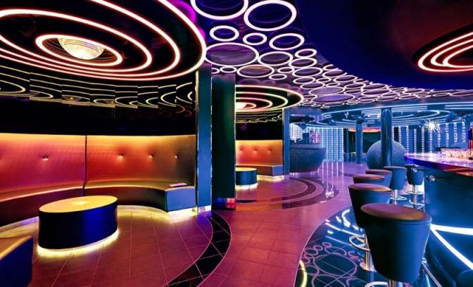 Discotheek op de AidaPerla