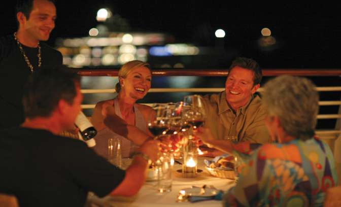 Diner aan boord van deluxe redeij Seadream
