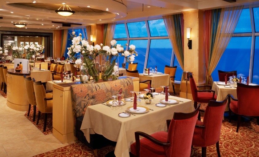 Het restaurant op de Explorer of the Seas